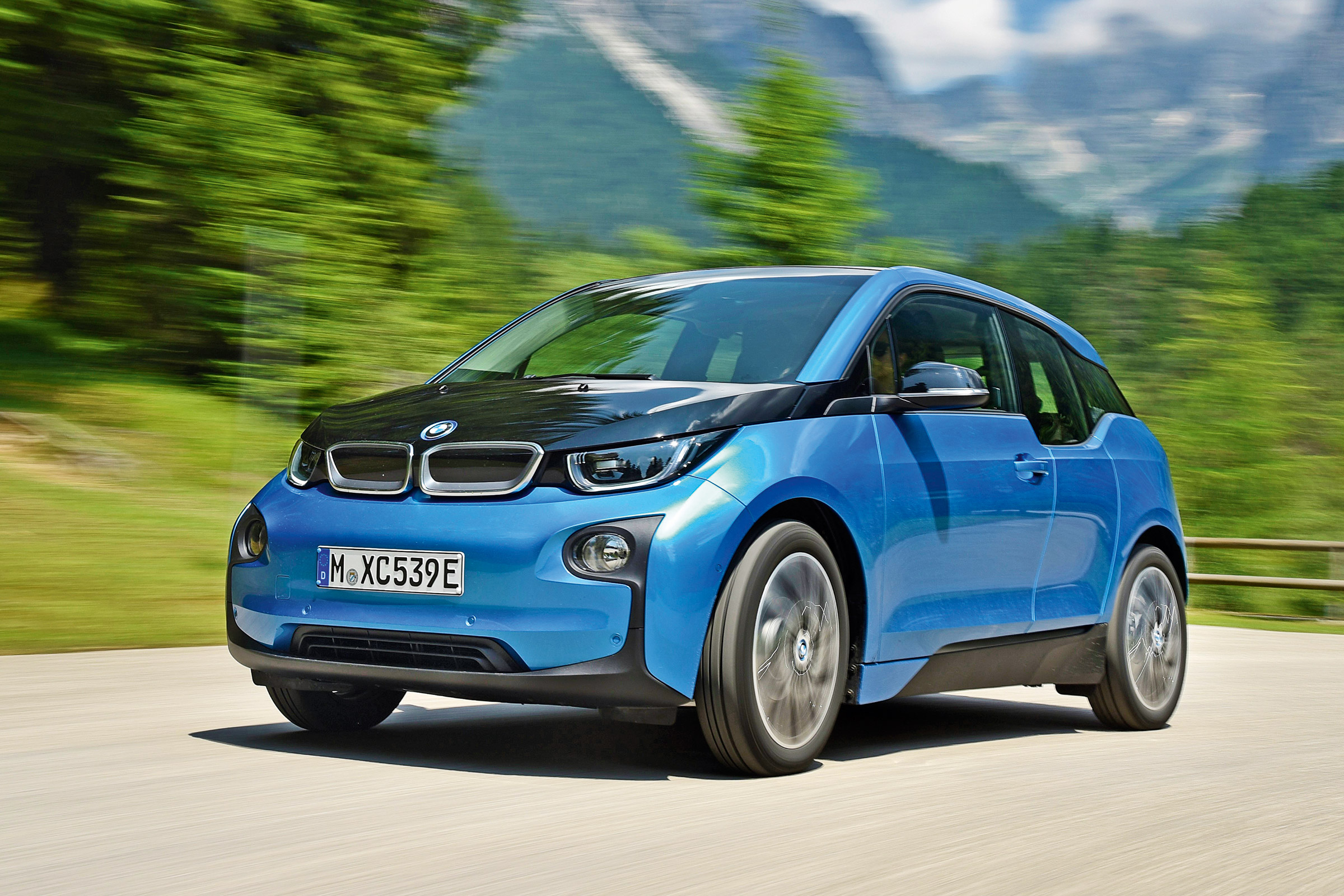 BMW i3 - front