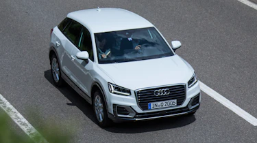 Audi Q2 1.0 TFSI - overhead tracking