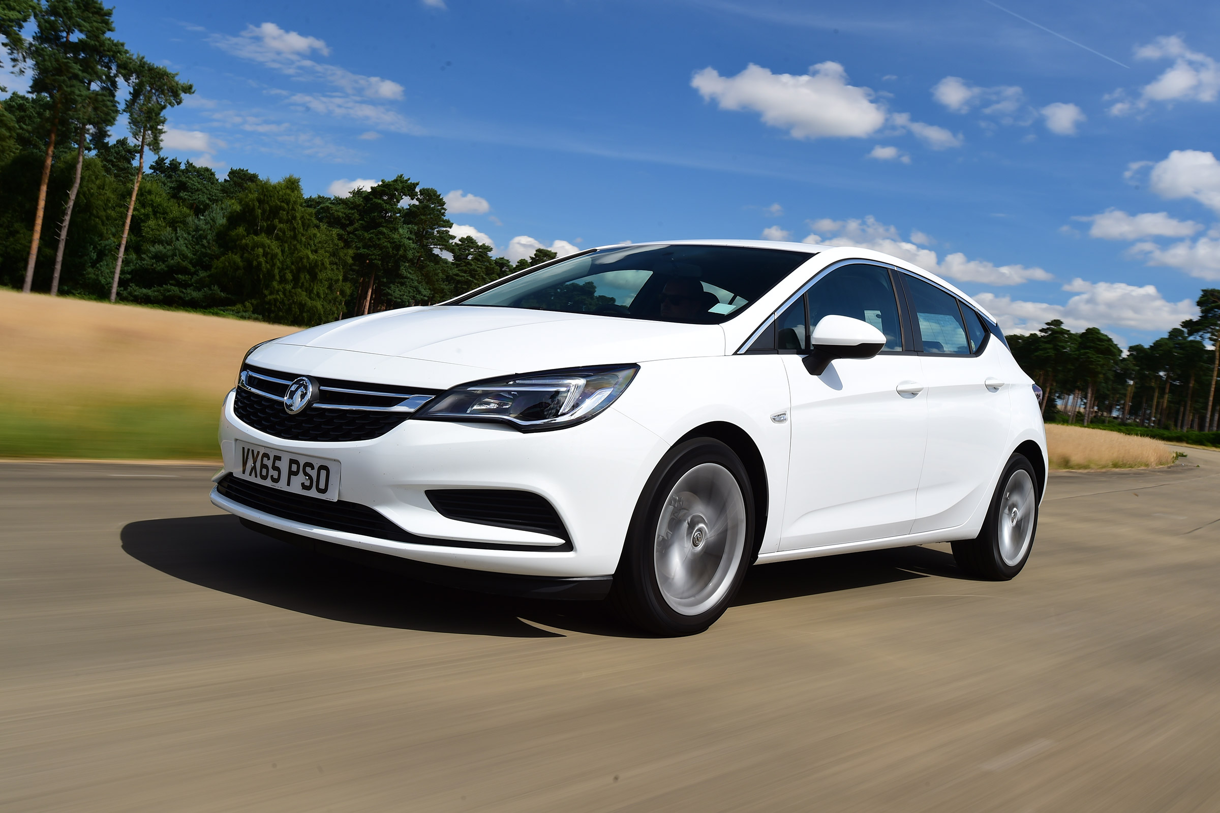 Renault Megane vs Vauxhall Astra vs SEAT Leon - 