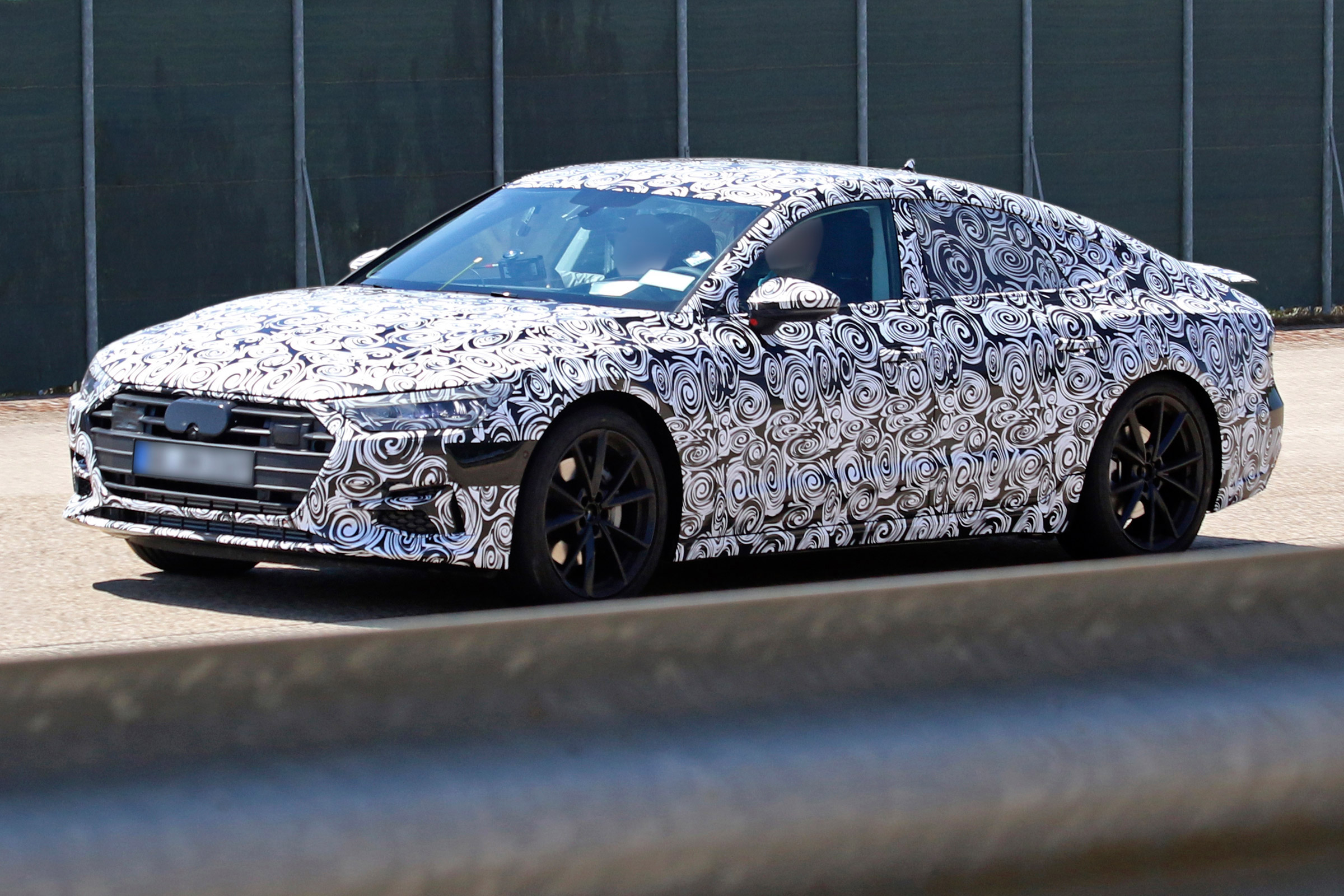 New Audi A7 spyshot - front/side