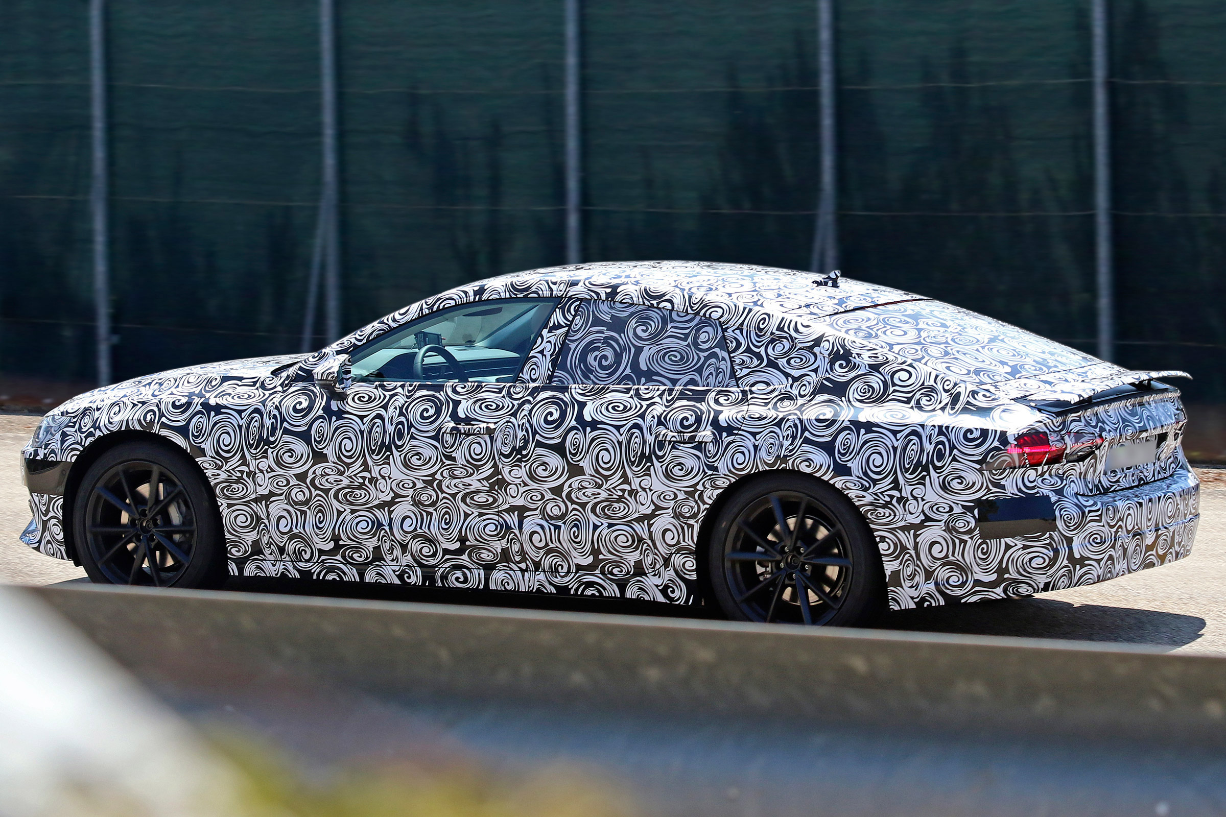 New Audi A7 spyshot - side/rear 2