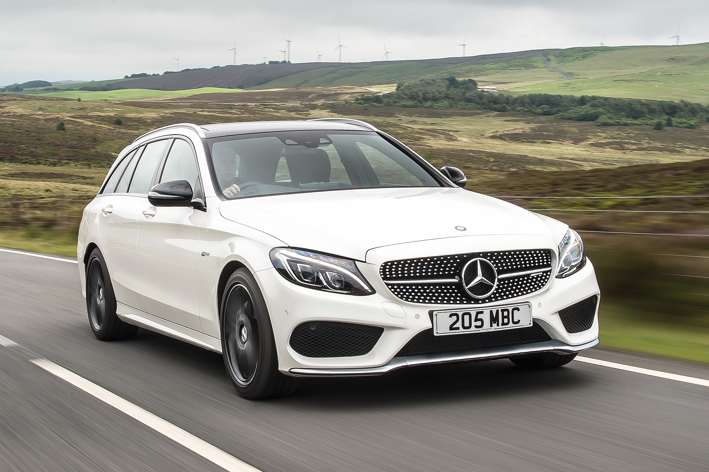 Mercedes-AMG C 43 Estate 2016 - front tracking