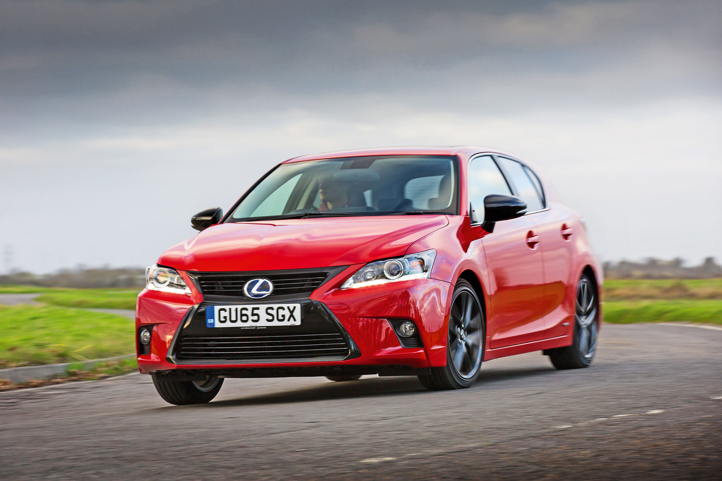 Lexus CT - front