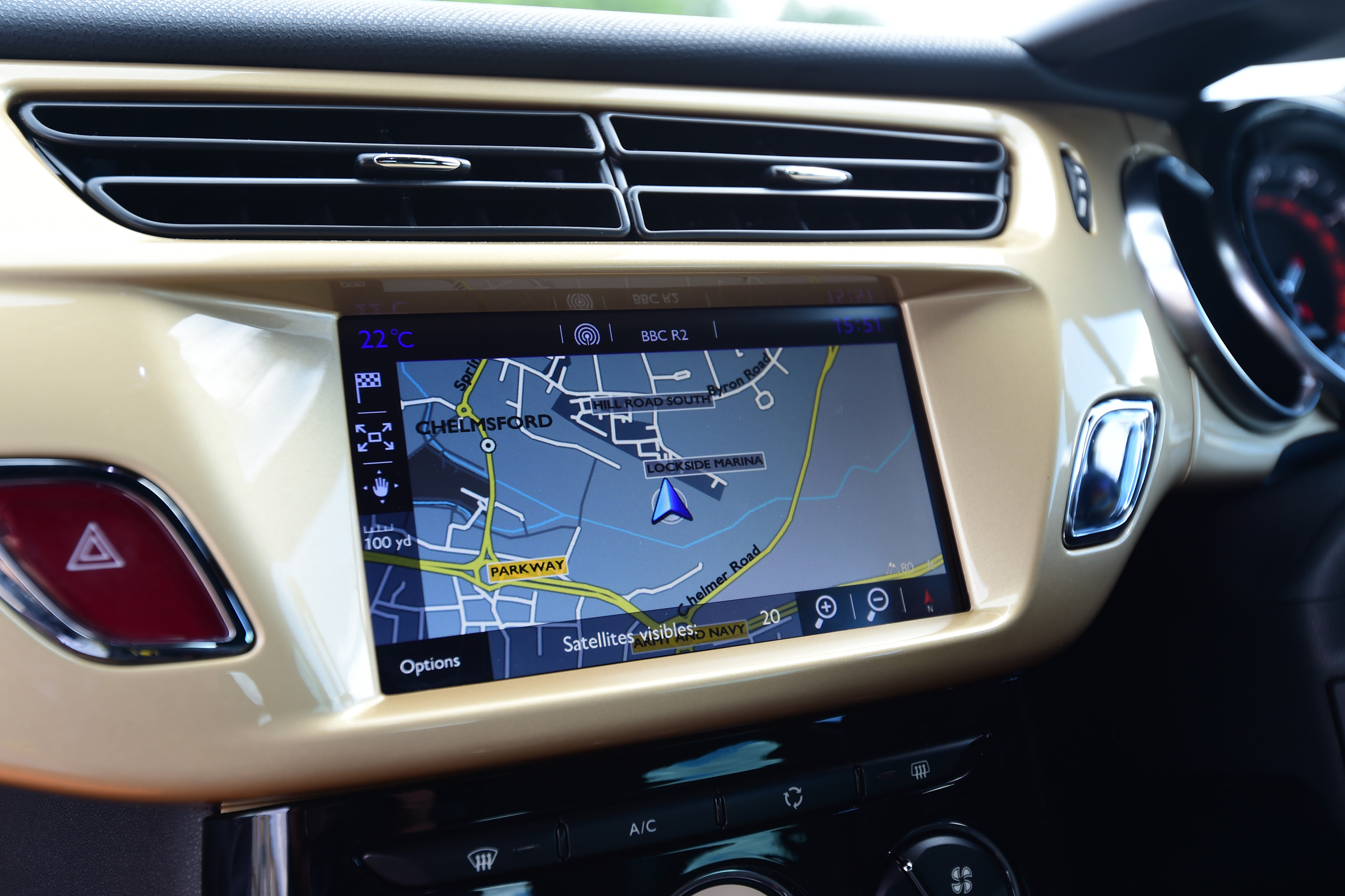 DS 3 Performance Cabrio 2016 - infotainment