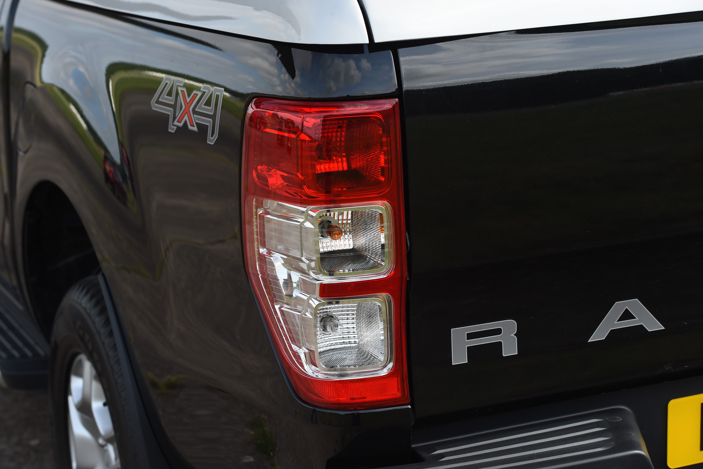 Ford Ranger 3.2 TDCi 2016 - rear light