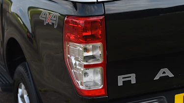 Ford Ranger 3.2 TDCi 2016 - rear light