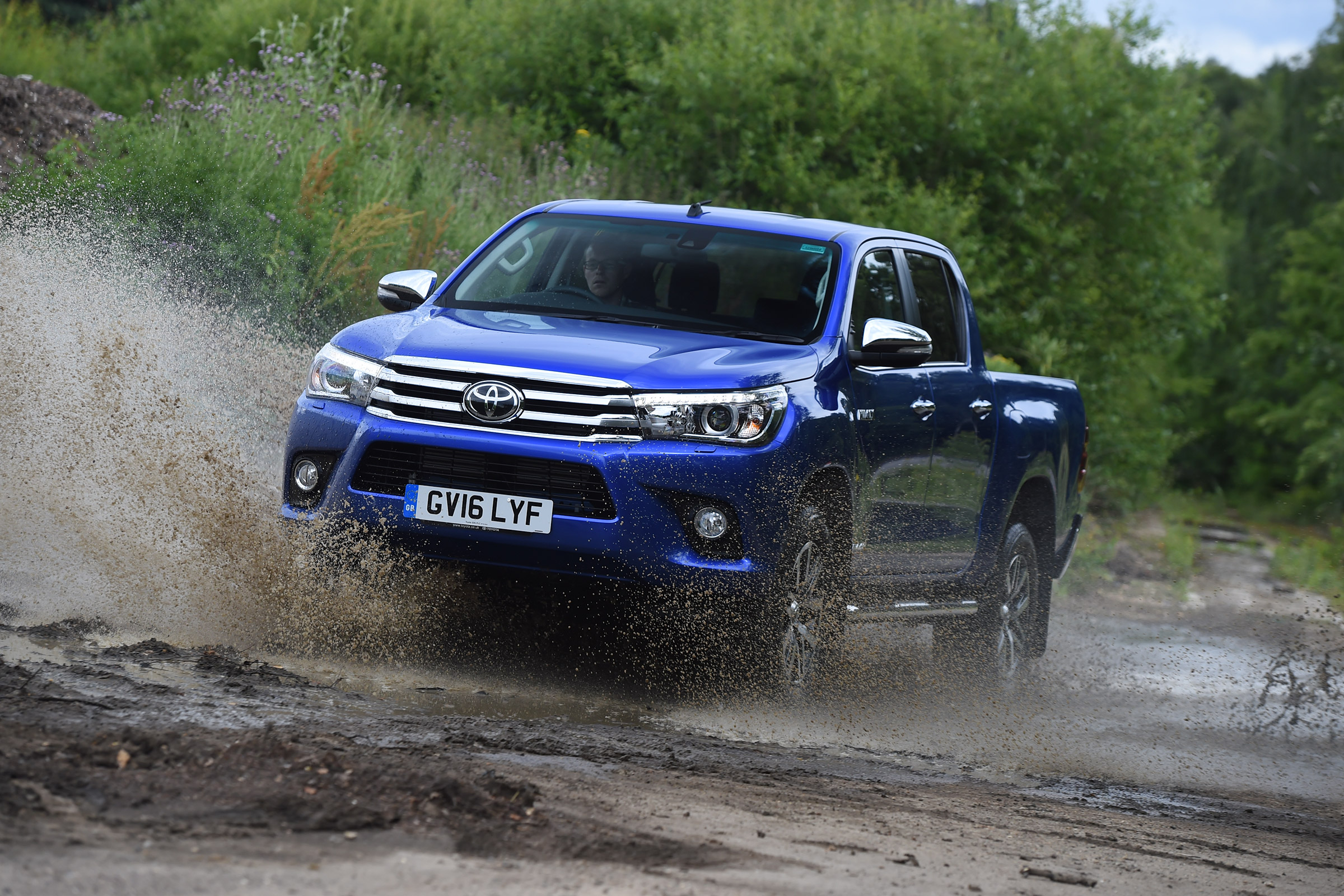 Toyota Hilux - off-road