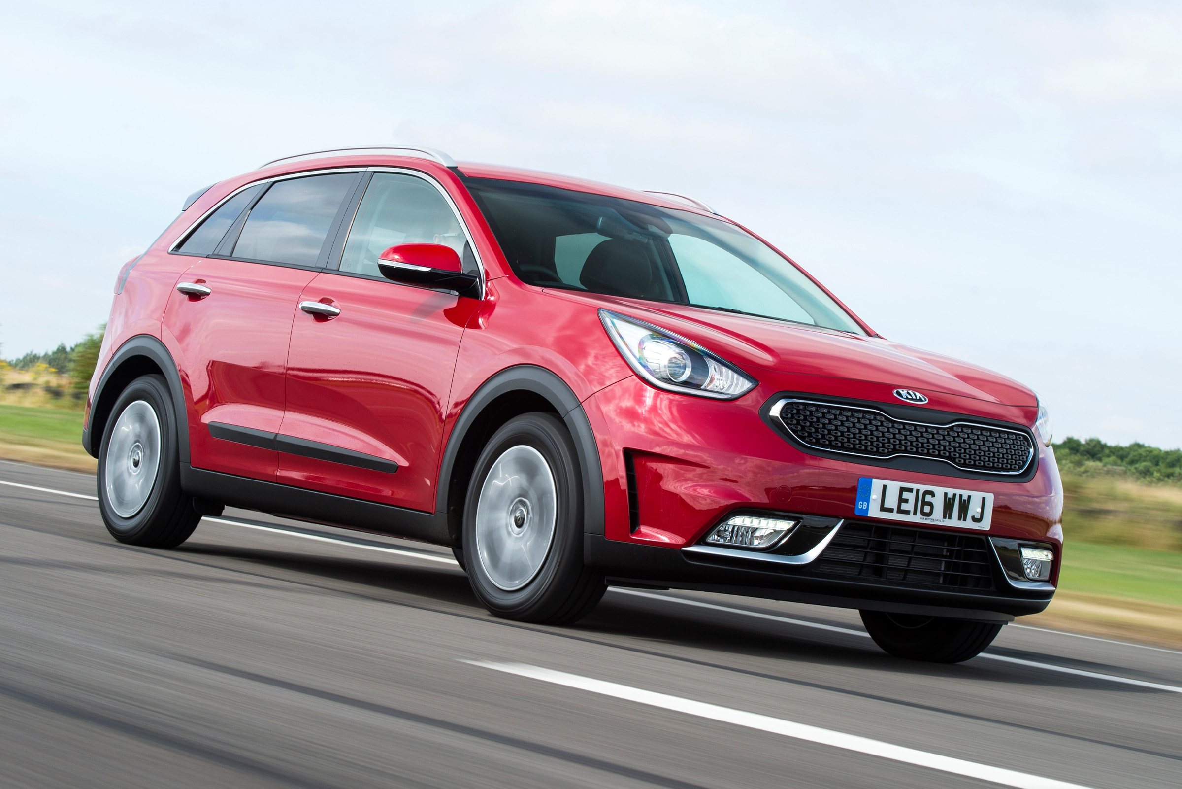 New Kia Niro '2' - front tracking