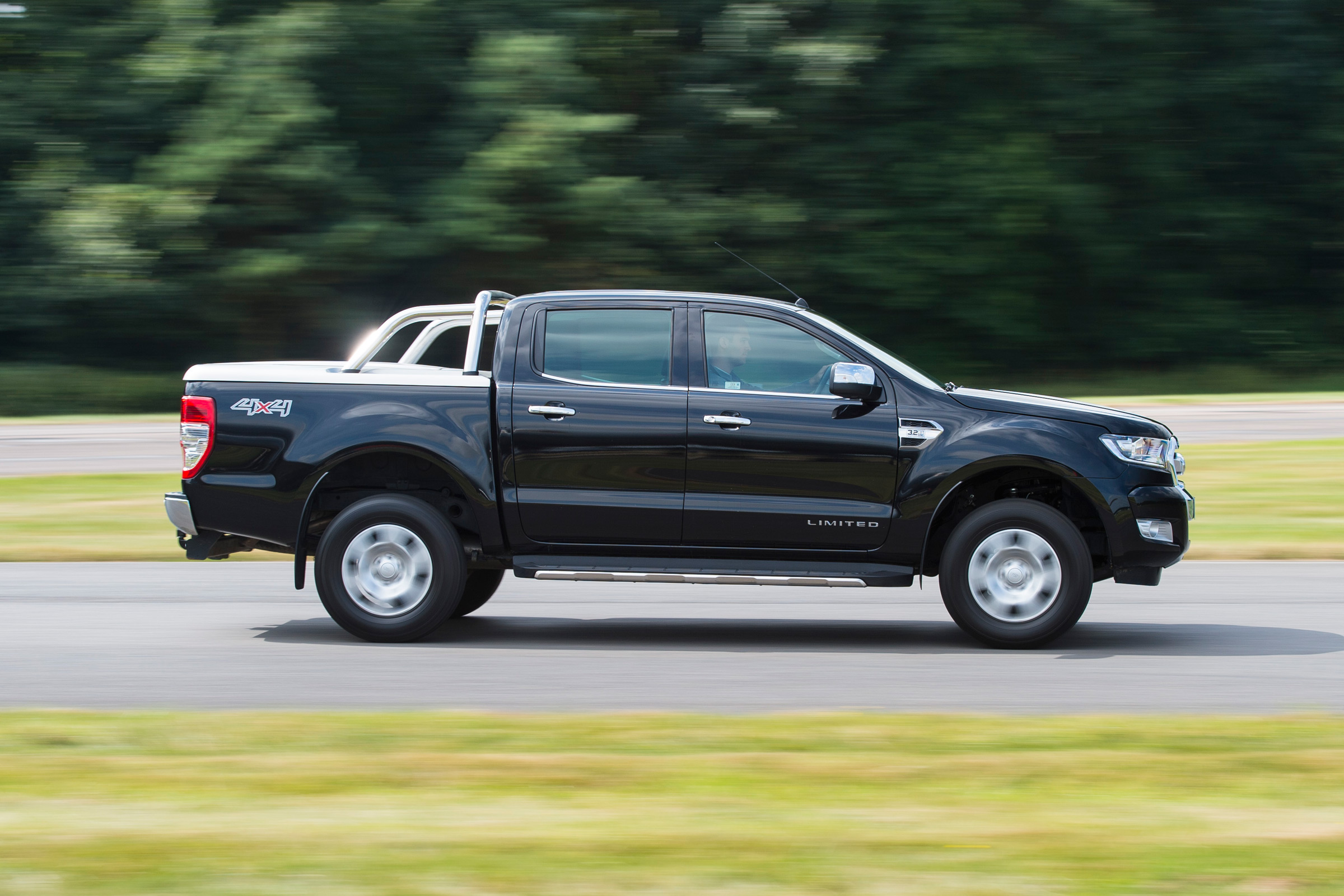 Ford Ranger 3.2 TDCi 2016 - side tracking