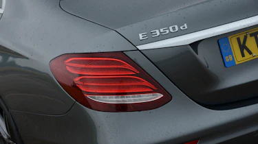 Mercedes E 350d 2016 - rear light