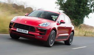 Porsche Macan GTS UK - tracking