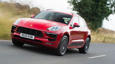 Porsche Macan GTS UK - tracking