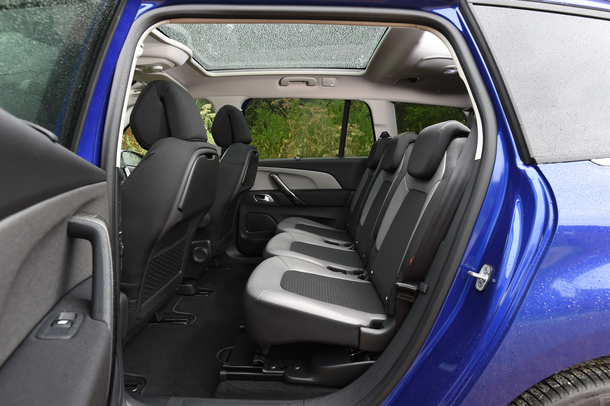 Citroen Grand C4 Picasso 2016 - rear seats