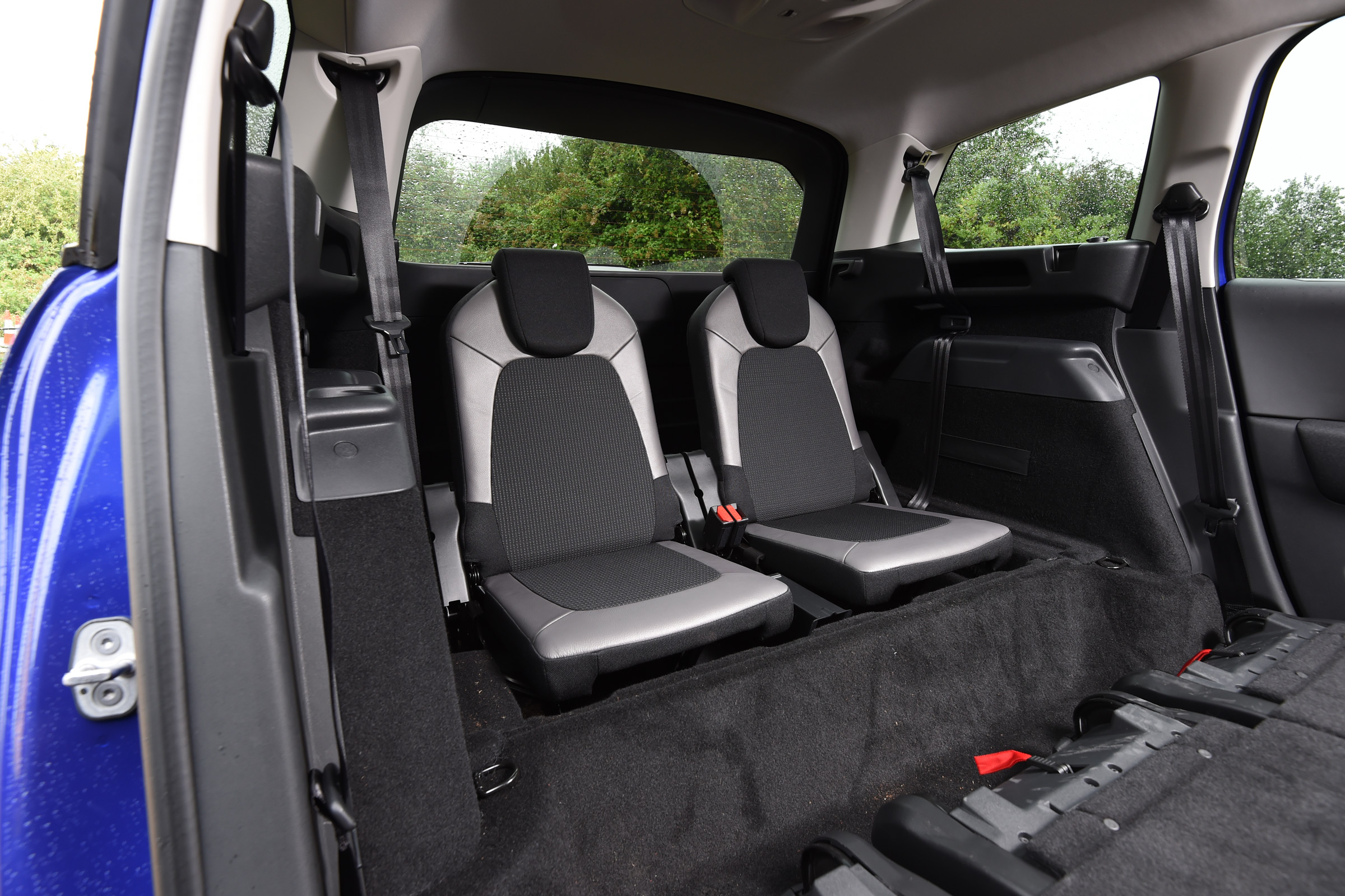 Citroen Grand C4 Picasso 2016 - rearmost seats