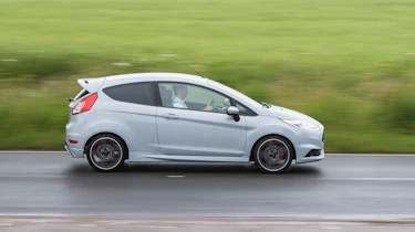 Ford Fiesta ST200 - side tracking