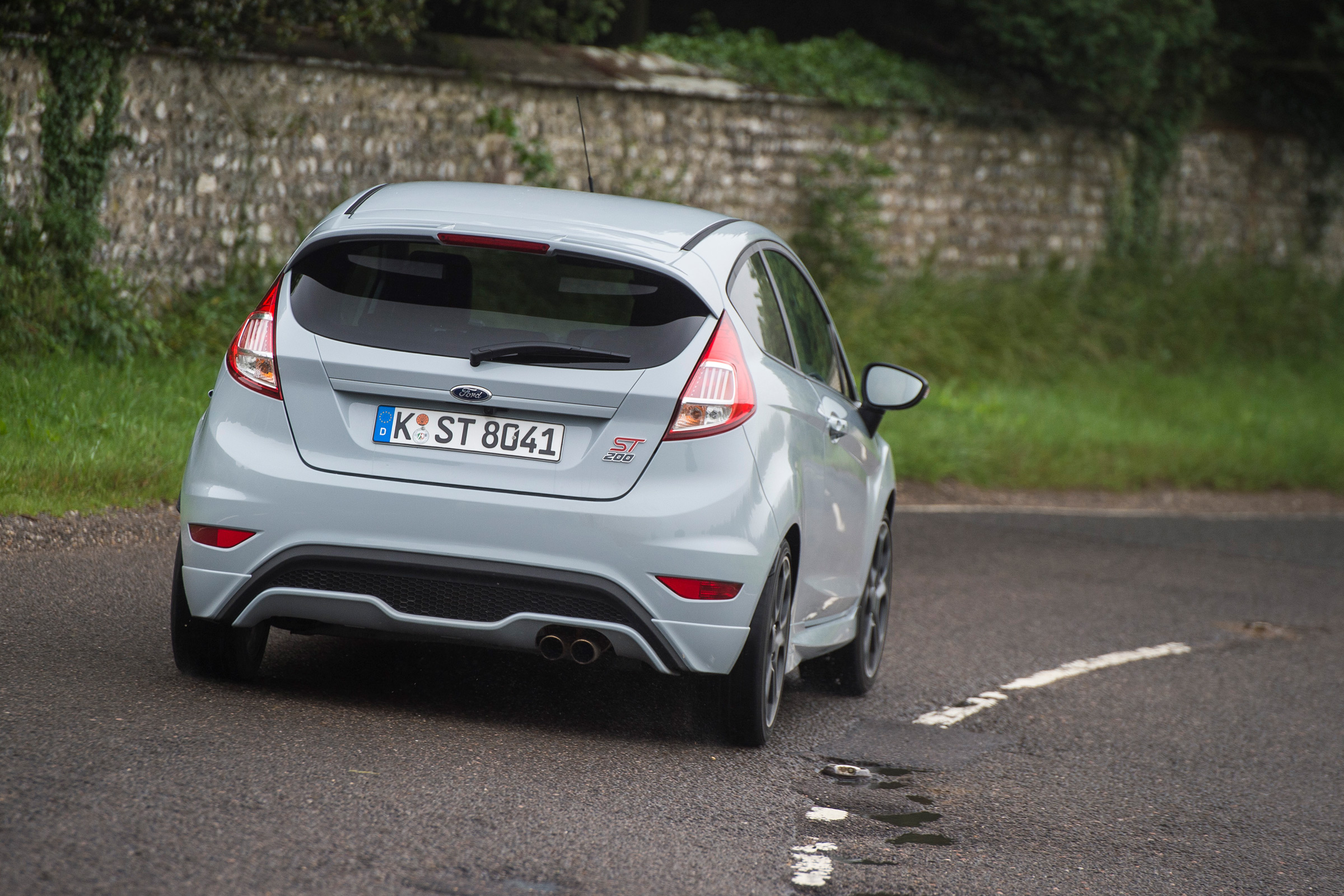 Ford Fiesta ST200 - rear cornering