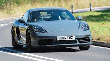 Porsche 718 Cayman - front cornering