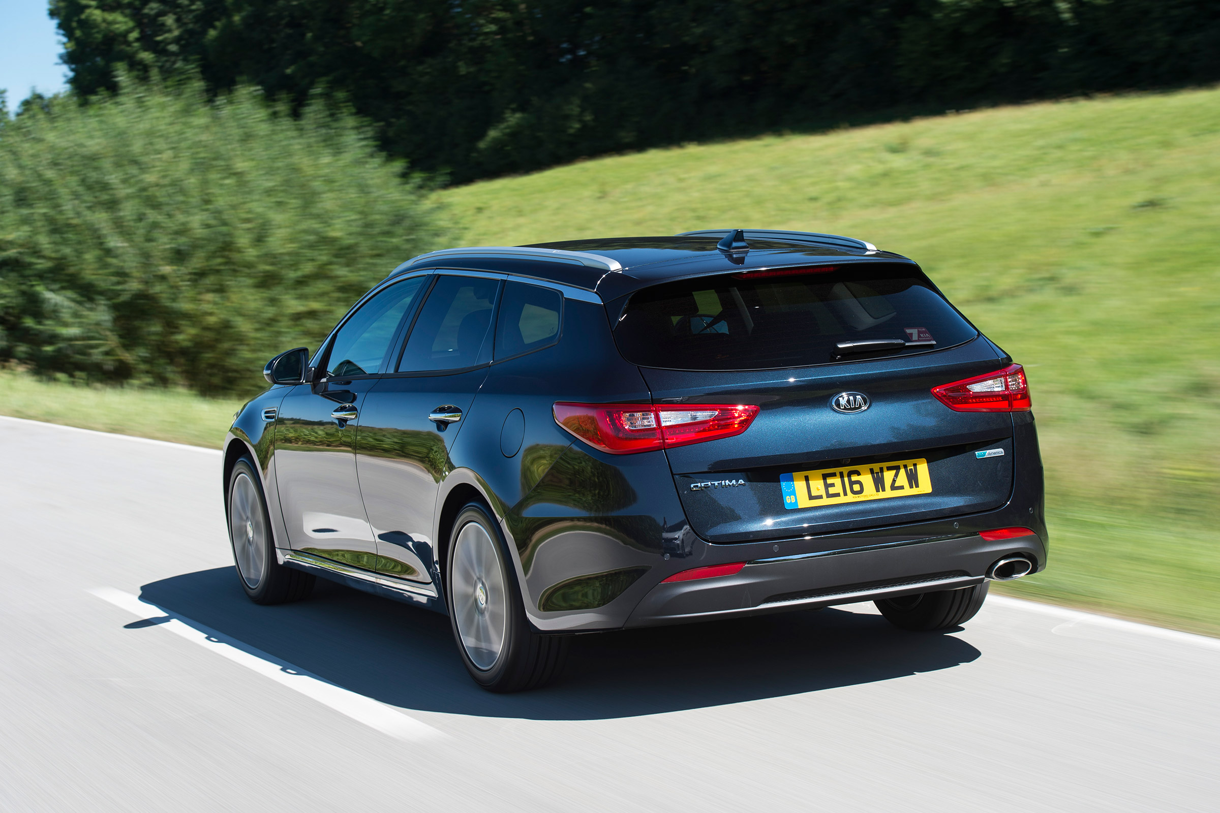 Kia Optima Sportswagon - rear