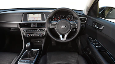 Kia Optima Sportswagon - dash
