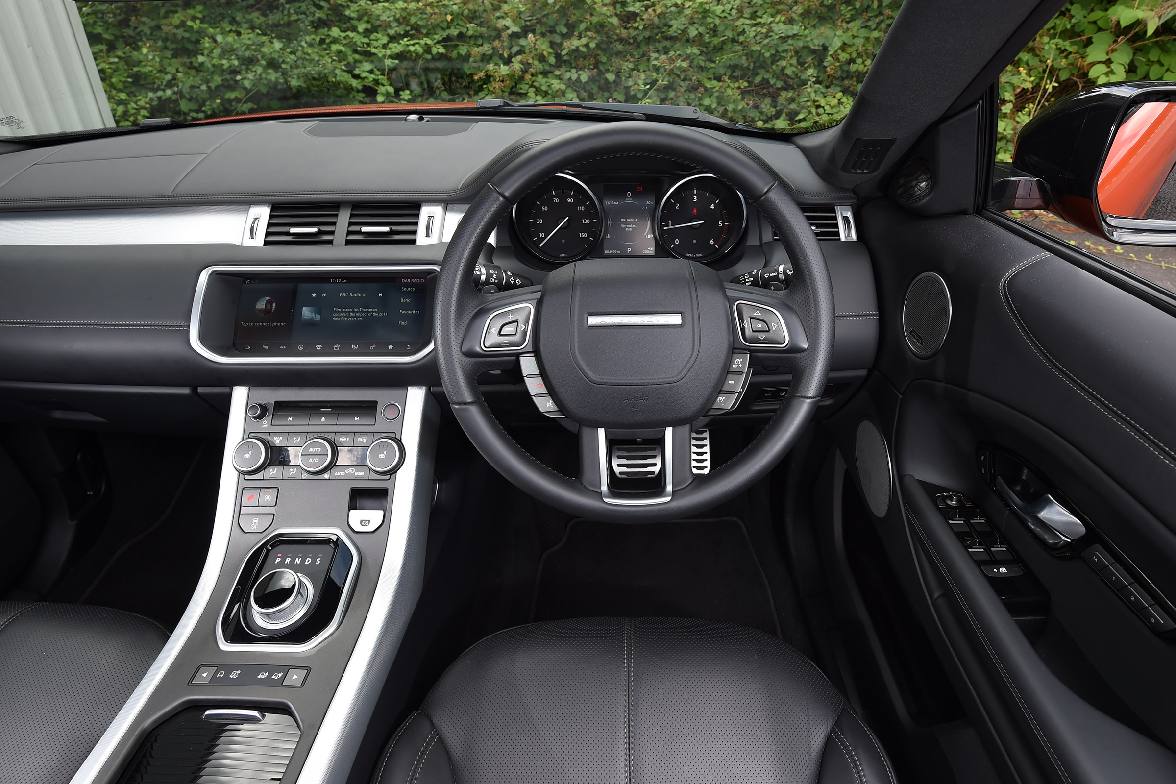 Range Rover Evoque Convertible - dash
