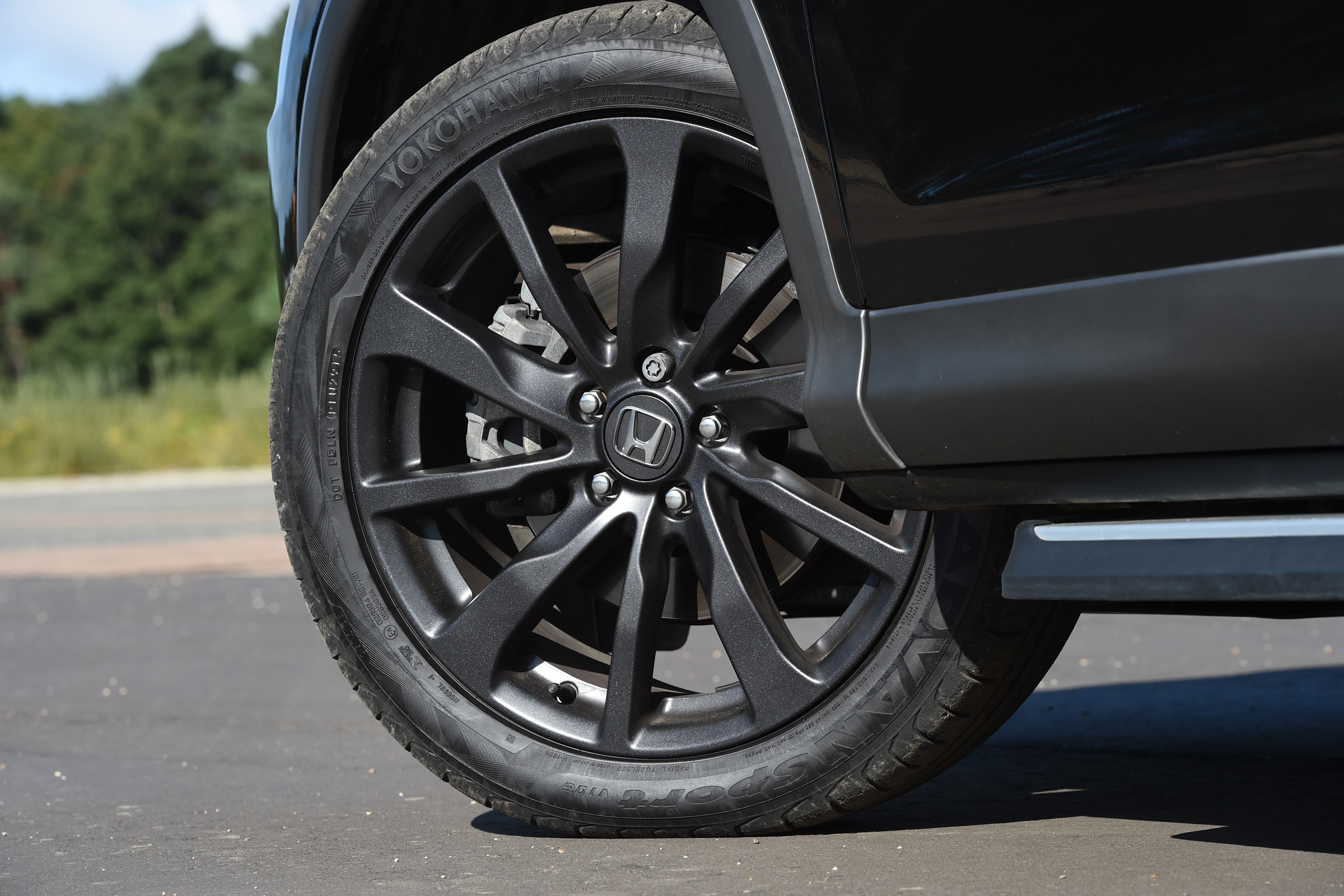 Honda CR-V Black Edition 2016 - wheel