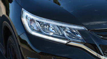 Honda CR-V Black Edition 2016 - headlight