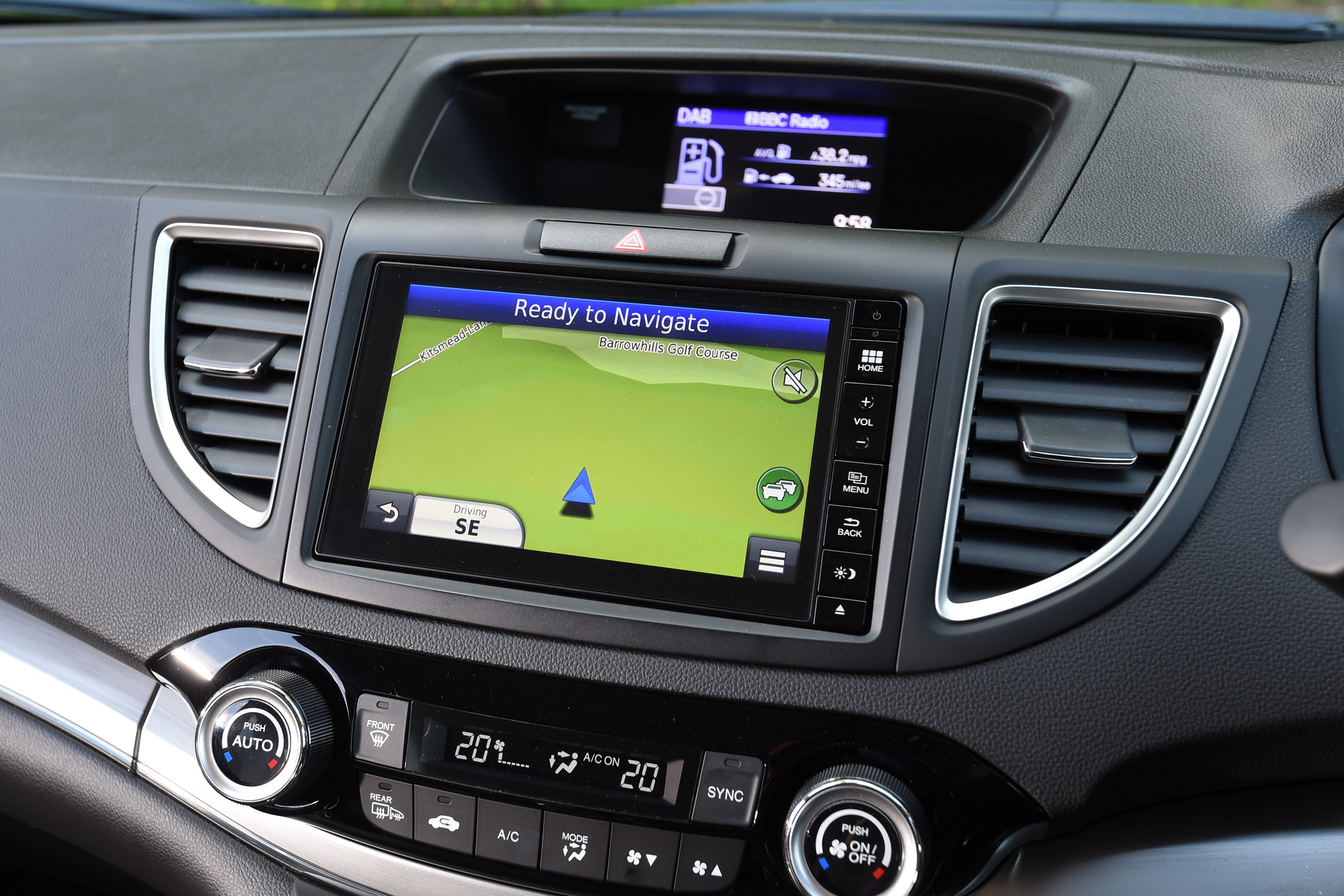 Honda CR-V Black Edition 2016 - infotainment
