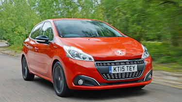 Peugeot 208 - front