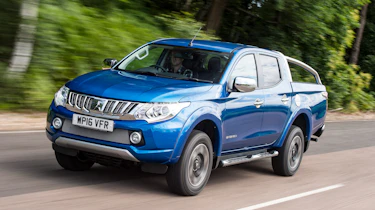 Mitsubishi L200 - front