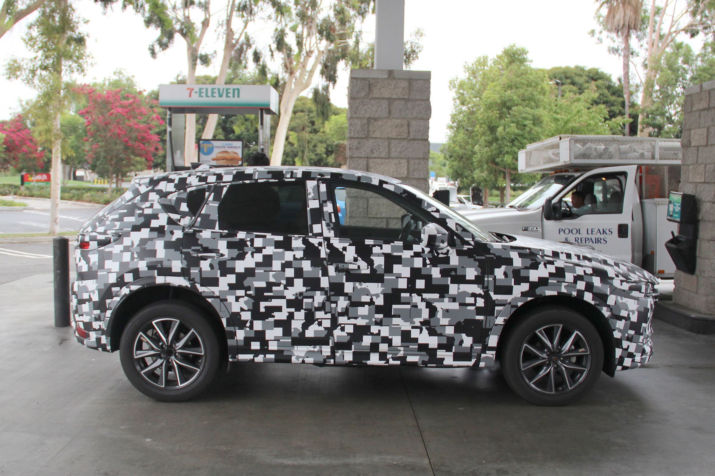 Mazda CX-5 2017 side