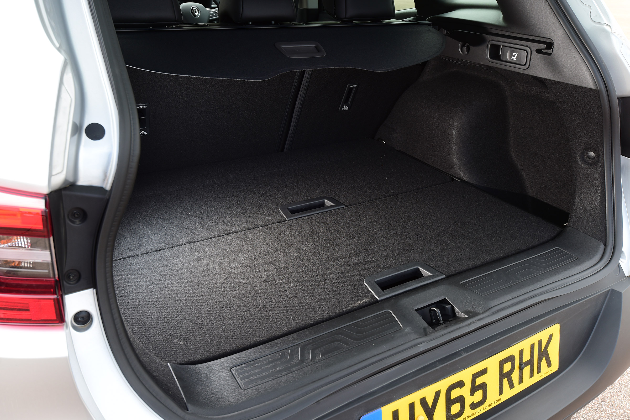 MG GS vs rivals - Renault Kadjar boot