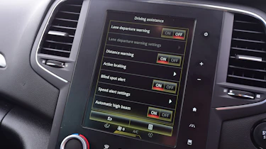 Renault Megane vs Vauxhall Astra vs SEAT Leon -