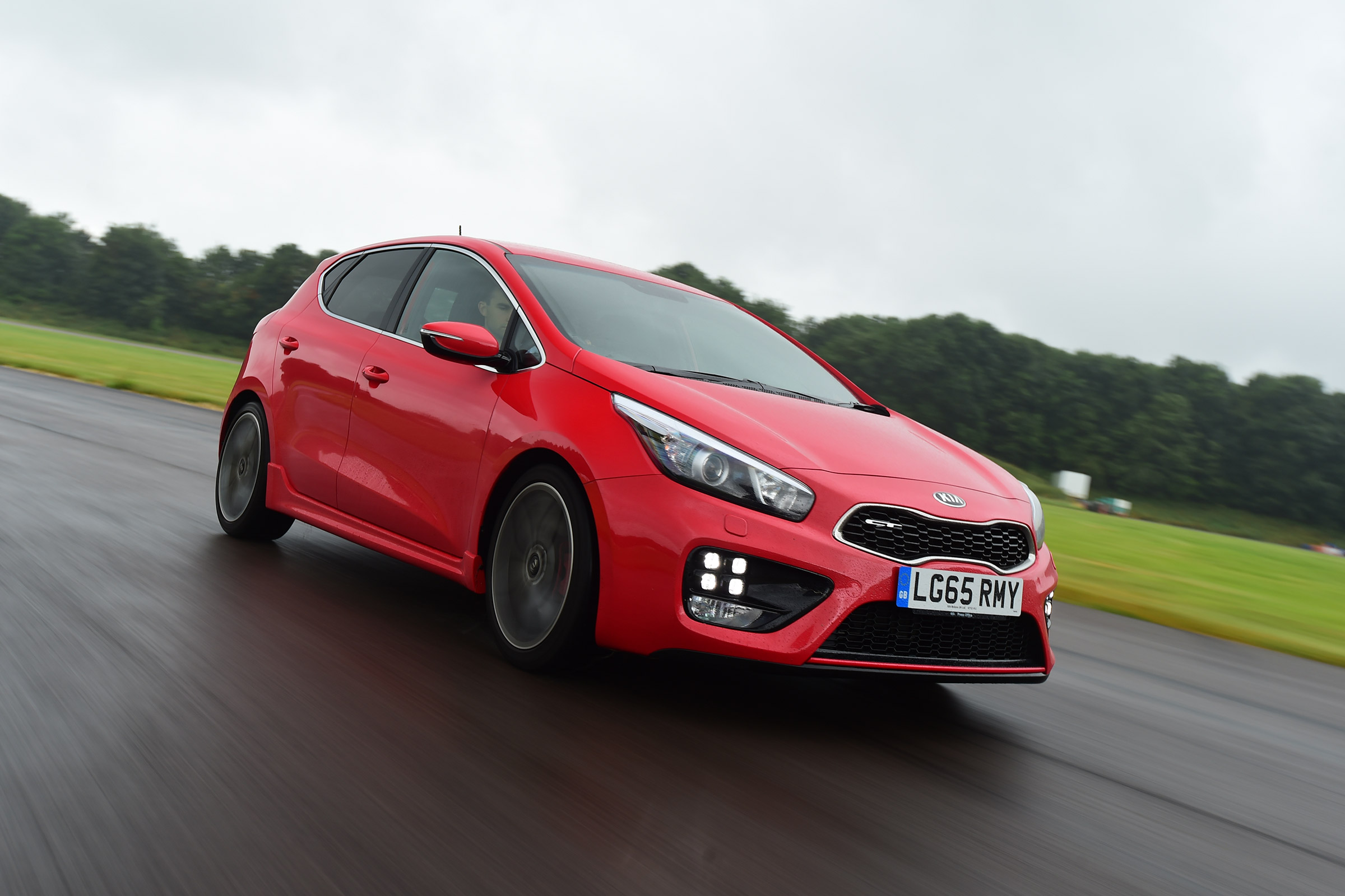 Kia Cee'd GT - front