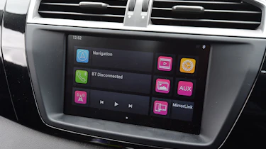 MG GS vs rivals - MG GS infotainment