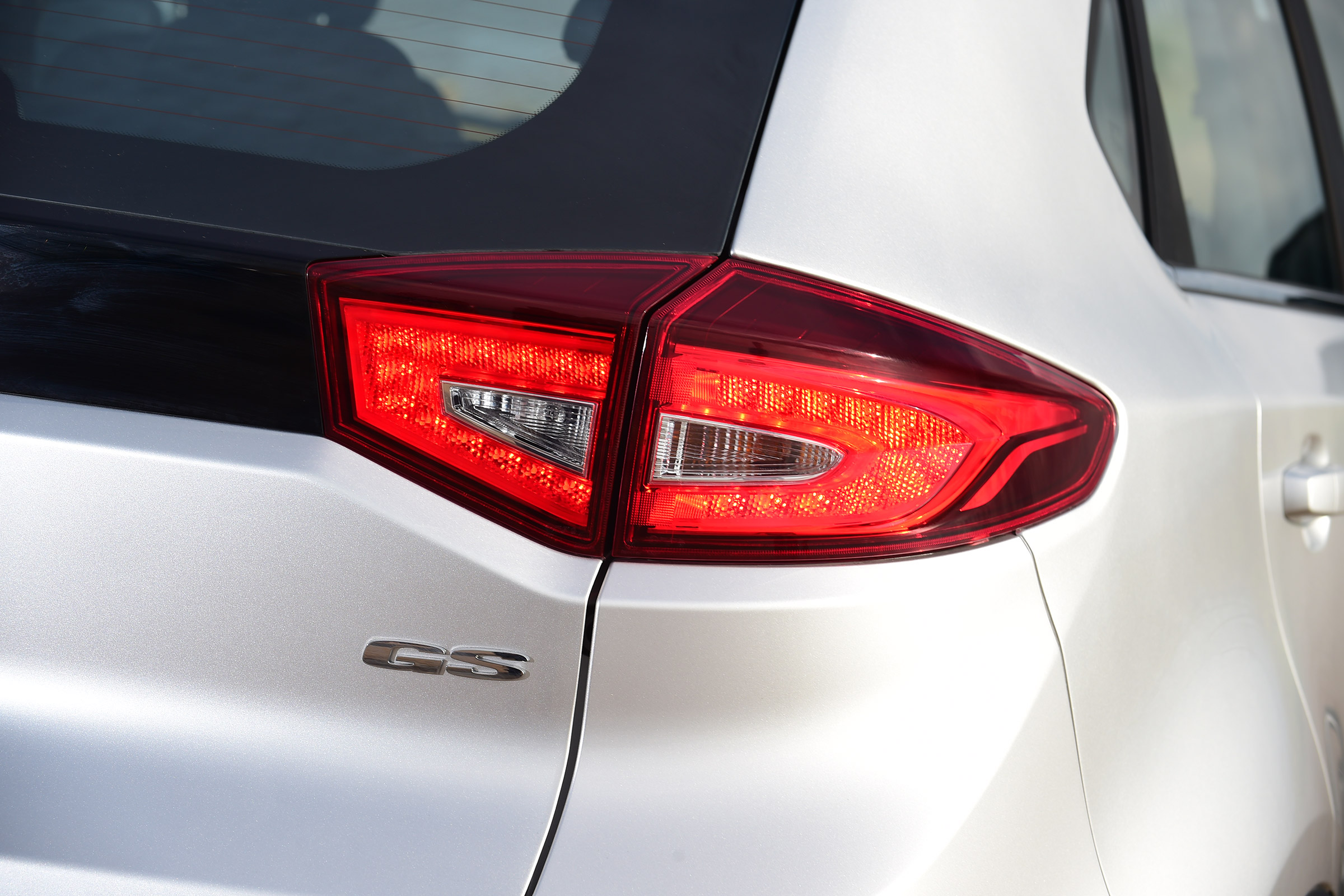 MG GS vs rivals - MG GS tail light