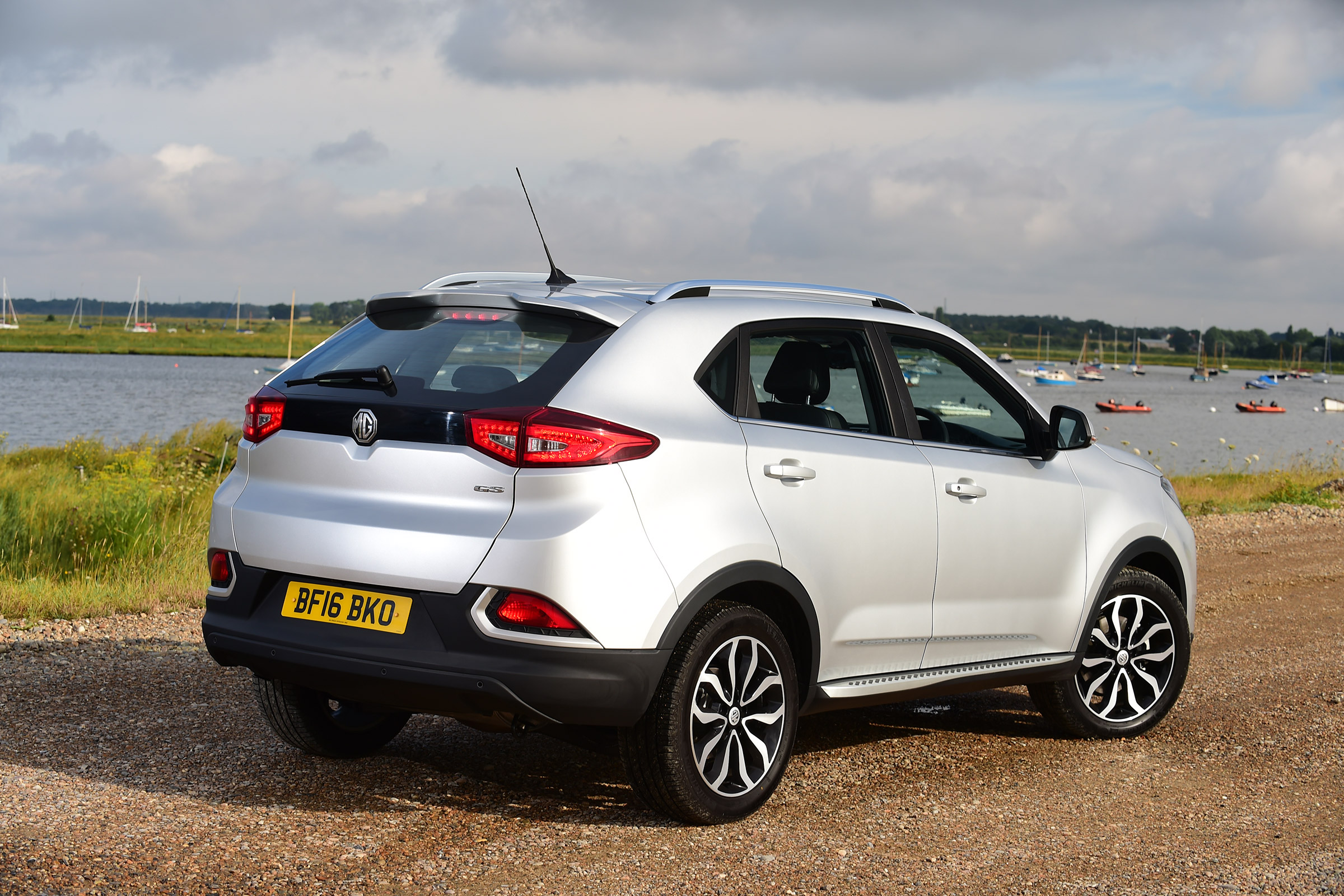 MG GS vs rivals - MG GS rear three quarter