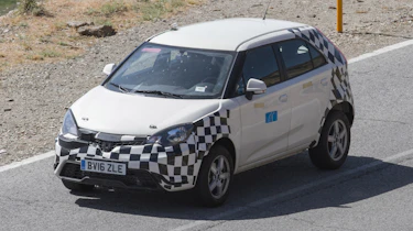 MG ZS spied - front/side action