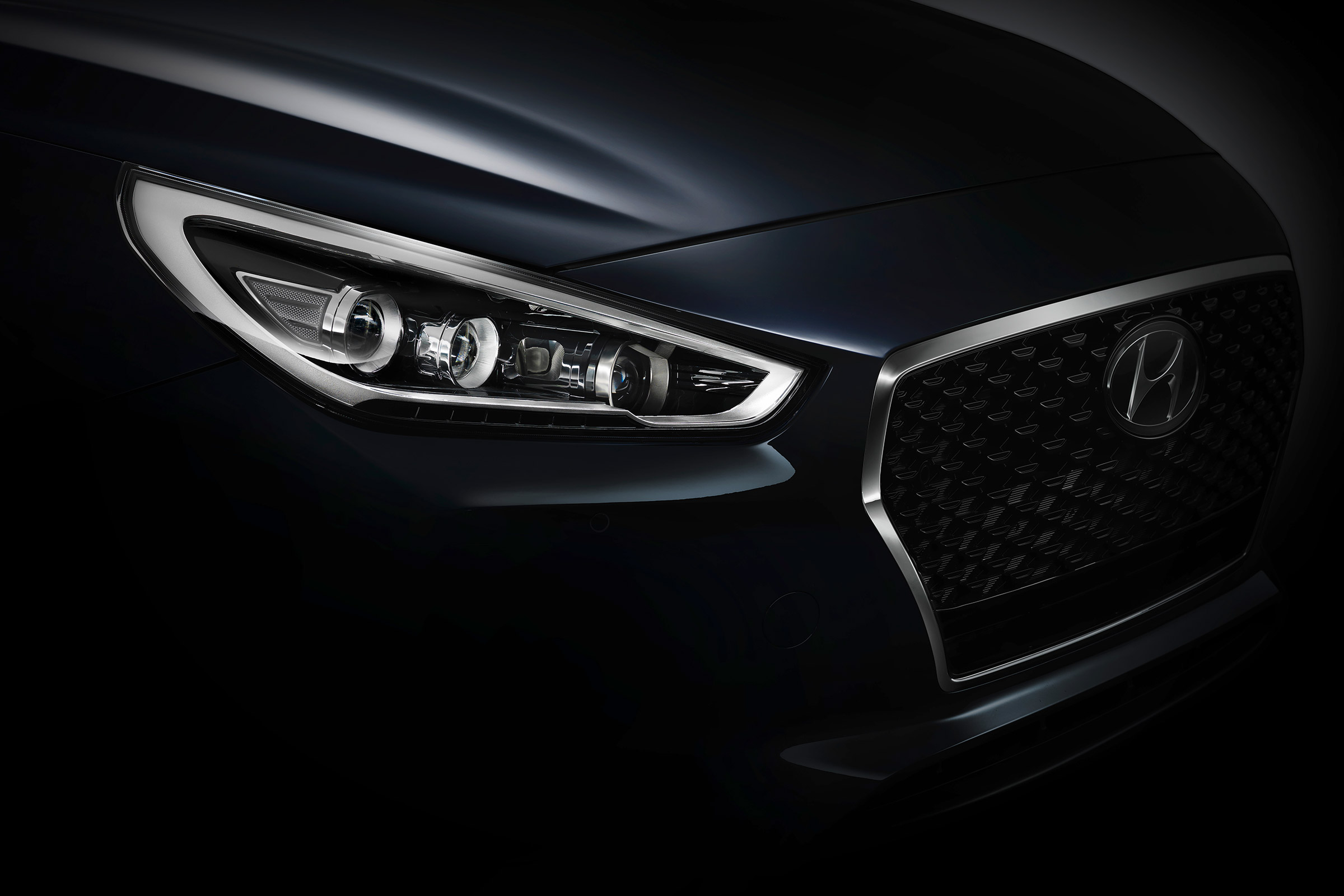 Hyudnai i30 front close