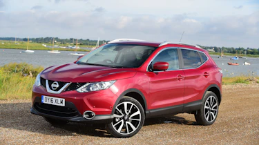 MG GS vs rivals - Nissan Qashqai front three quarter