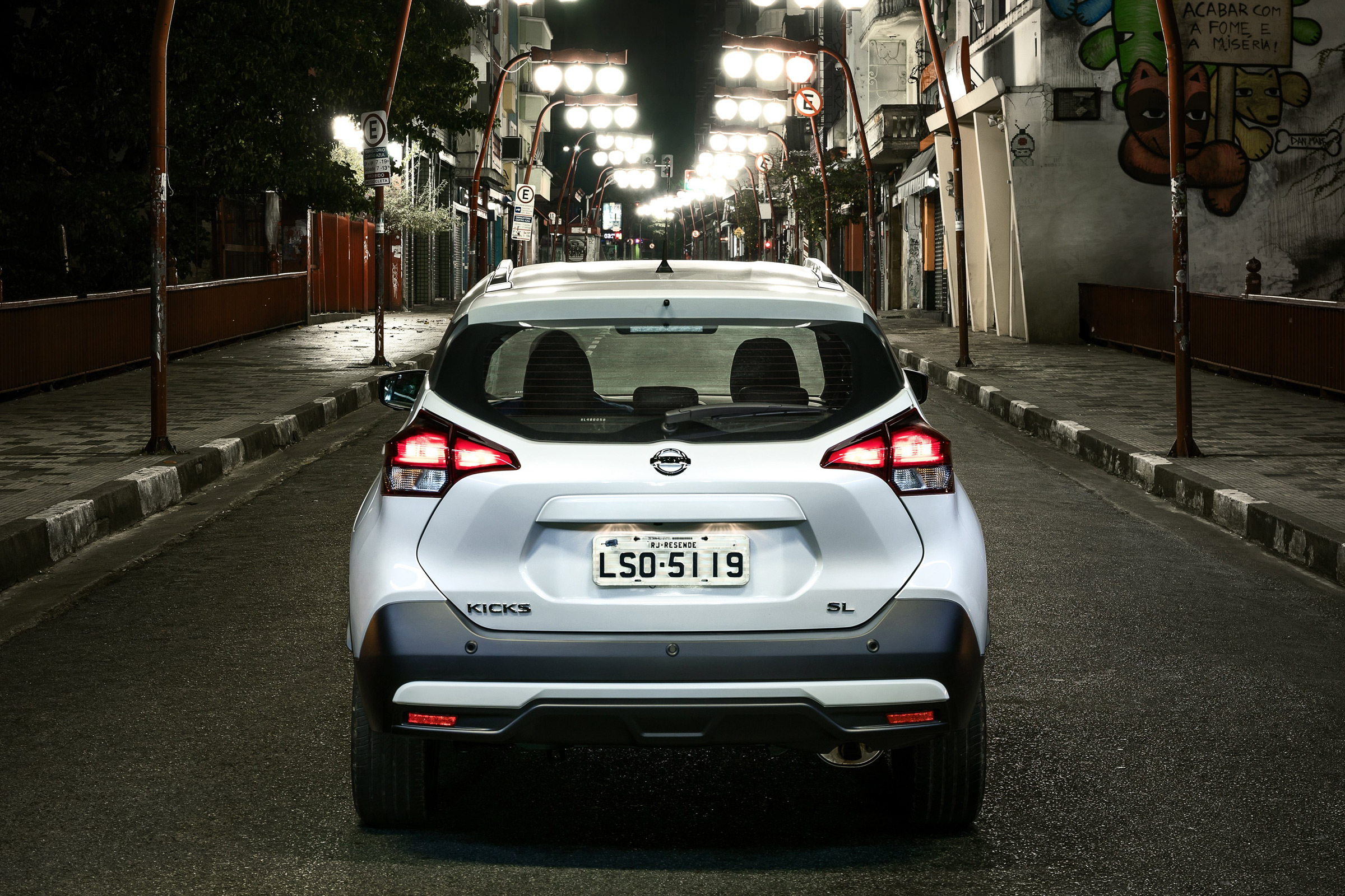 Nissan Kicks SUV - rear