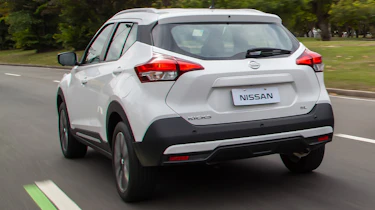 Nissan Kicks SUV - rear tracking