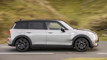 MINI Clubman ALL4 - side tracking
