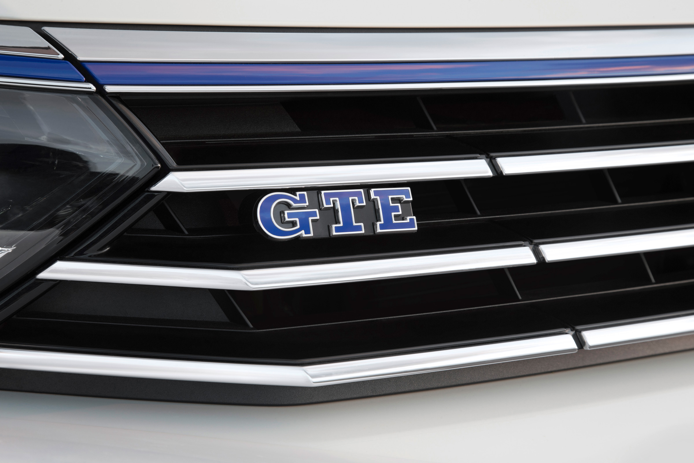 Volkswagen Passat GTE 2016 - badge