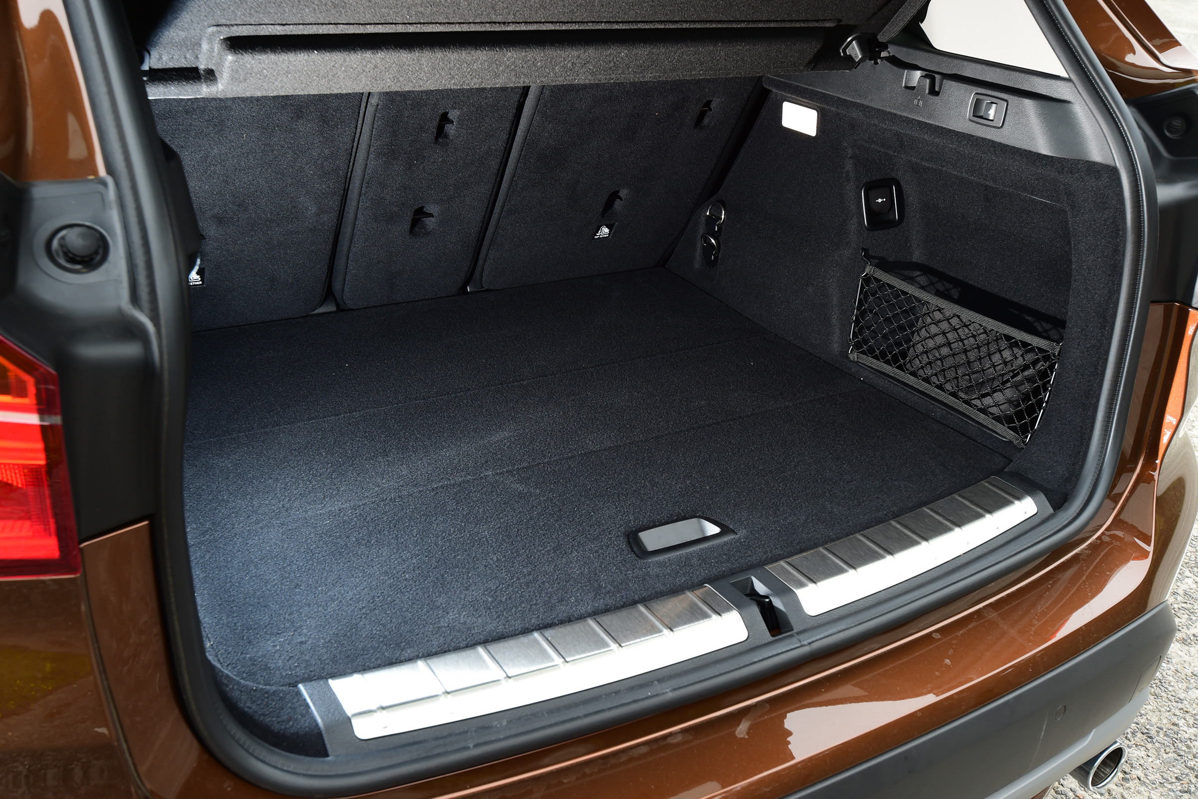 BMW X1 2016 - boot