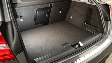 Mercedes GLA 2016 - boot