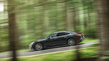 Porsche Panamera Turbo - side