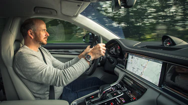 Porsche Panamera Turbo - driving