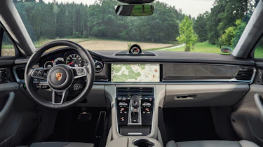 Porsche Panamera Turbo - dash