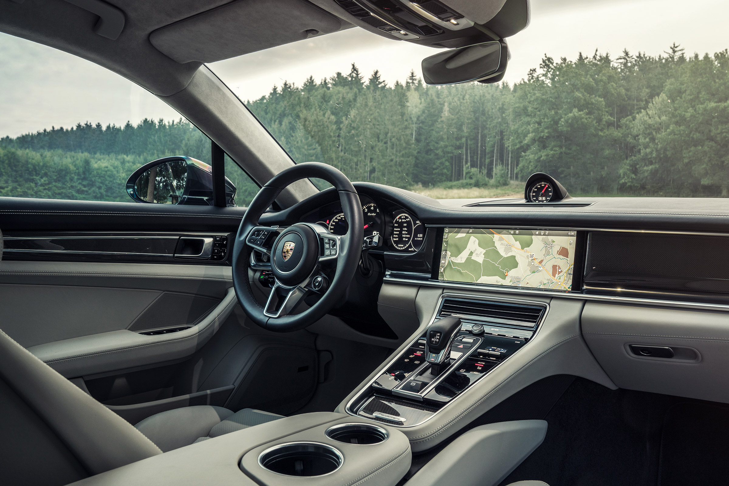 Porsche Panamera Turbo - interior