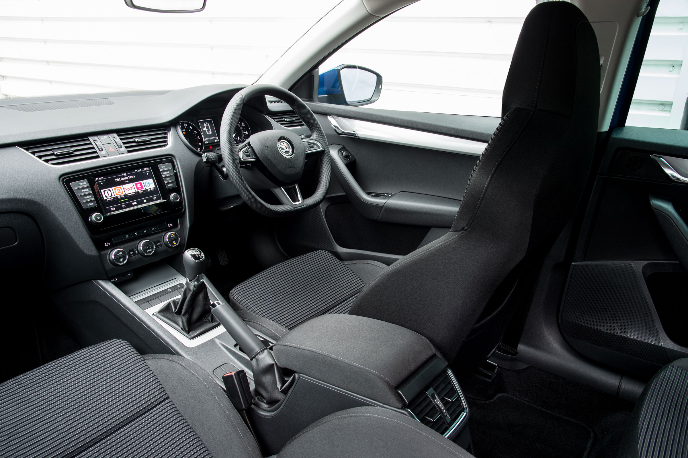 Skoda Octavia SE Sport and SE Technology interior